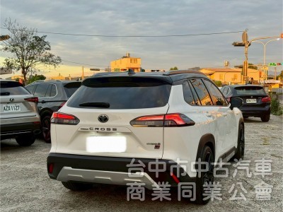 C.C GR 油電版 一手車 原廠保養 保固中 ACC跟車 車道置中 盲點 影音 升級鋁圈 碟盤 避震 拉桿