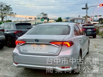 ALTIS 油電  配備 ikey 摸門  ACC跟車 摸門 盲點 車道偏移 恆溫 防滑 