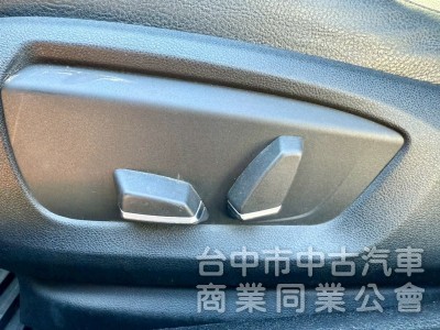 F10 520i 小改後 新頭燈