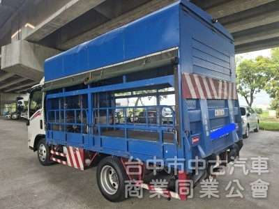 2020年ISUZU  