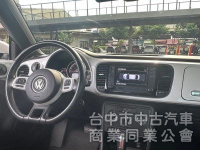 2014．VW．Beetle．白色