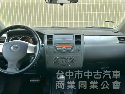 2013・Nissan・Tiida 4D・里程18.4萬