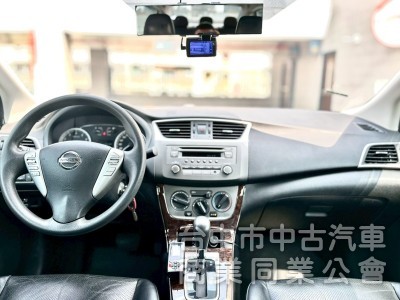 2014・Nissan・Sentra 傳奇版・里程13.4萬
