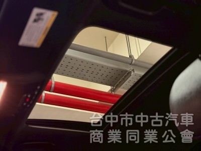 2017・BENZ・E300・里程12萬