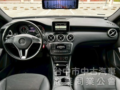 2015 A180 里程18.4萬 