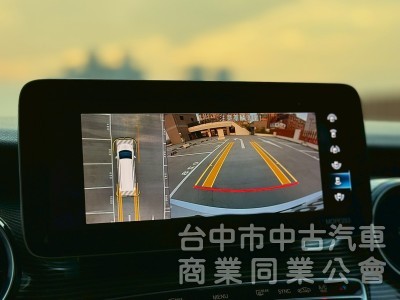 2021 V220d 里程6.3萬