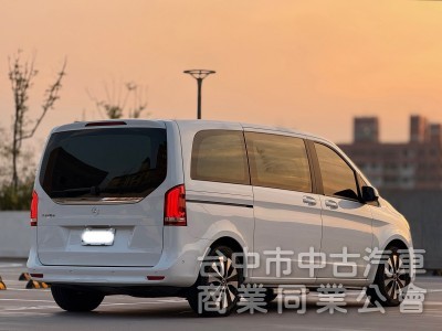 2021 V220d 里程6.3萬