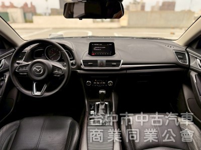 2018 Mazda3 里程10萬