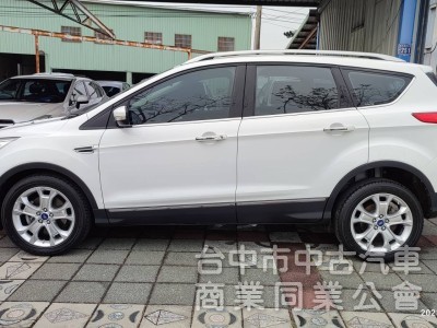 2015年FORD KUGA2.0旗艦版 新車價119.8萬 年前特惠價 原漆原版件.挑戰全台最便宜.全景天窗.