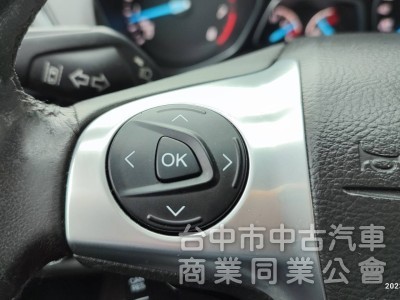 2015年FORD KUGA2.0旗艦版 新車價119.8萬 年前特惠價 原漆原版件.挑戰全台最便宜.全景天窗.