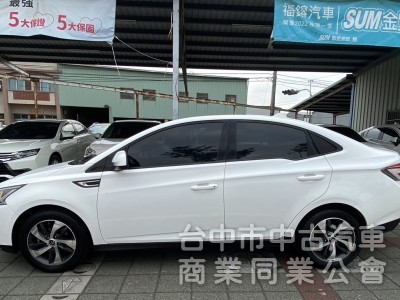 2016年 Luxgen  S3  1.6L 尊爵型 原鈑件 環景 定速 恆溫  倒車顯影 舒適安全 小資族首選代步款
