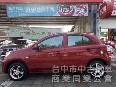 2018年 Nissan  March  1.5cc 傳奇版 原鈑件 外型圓潤可愛 小巧靈活 寬敞空間 最貼心的都市小車