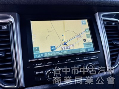 2015年式 保時捷 Macan S 2.0T 總代理 認證車 只跑11萬公里 奢豪霸氣 高貴不貴 免百萬輕鬆入主