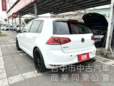 2015年 福斯  GOLF  1.4  TSI  渦輪增壓 恆溫 I-Key 省油省稅 大馬力 適合小家庭首選車款