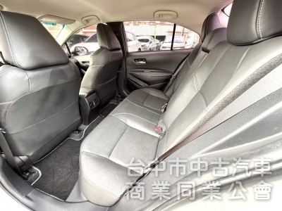 2021 TOYOTA  Altis 1.8 經典型 僅跑3萬公里 ACC跟車 定速 車道偏離 漂亮認證車 經典不敗神A