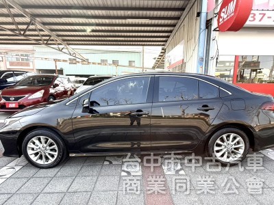 2022年 Toyota Altis 1.8 豪華型 僅跑1萬公里 原廠保固中 原鈑件 ACC 恆溫 定速 國產熱銷車款