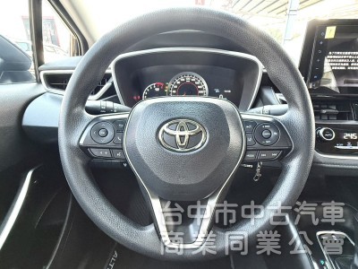 2022年 Toyota Altis 1.8 豪華型 僅跑1萬公里 原廠保固中 原鈑件 ACC 恆溫 定速 國產熱銷車款