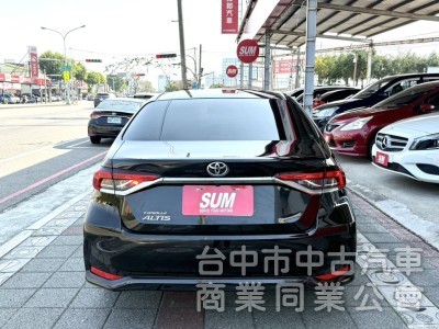 2022年 Toyota Altis 1.8 豪華型 僅跑1萬公里 原廠保固中 原鈑件 ACC 恆溫 定速 國產熱銷車款