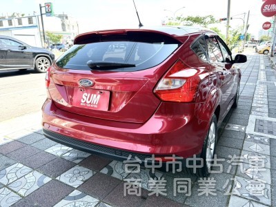 2013年 FORD Focus 5D 1.6 汽油時尚型 認證車 雙區恆溫 循跡防滑 空間大 高CP值的都會代步小車