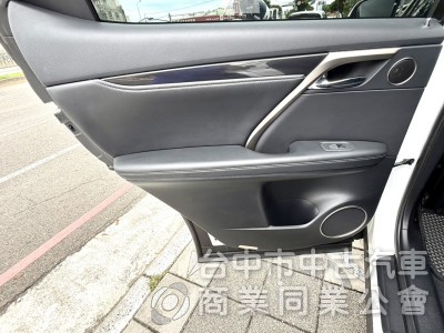 2021年式 Lexus RX 300 頂級版 2.0 原鈑件 僅跑5萬 電動天窗 電動座椅 ACC跟車 極致運動休旅車