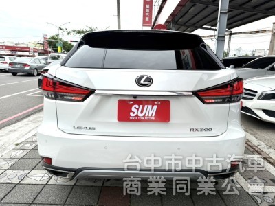 2021年式 Lexus RX 300 頂級版 2.0 原鈑件 僅跑5萬 電動天窗 電動座椅 ACC跟車 極致運動休旅車