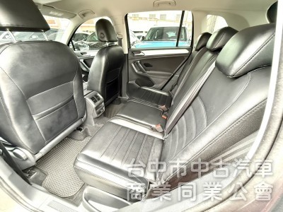 2017年 福斯 Tiguan 280 TSI Smartline  1.4 渦輪 原鈑件 大空間大馬力 新世代運動休旅