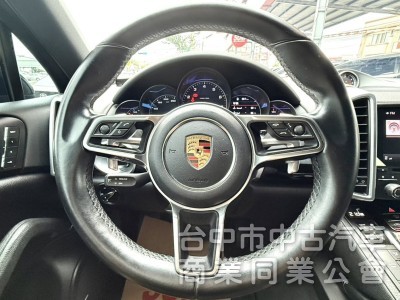2017年式 Porsche Cayenne 3.6 白金限定版 總代理 原鈑件 個人化精裝選配 強悍的性能 暢快隨行