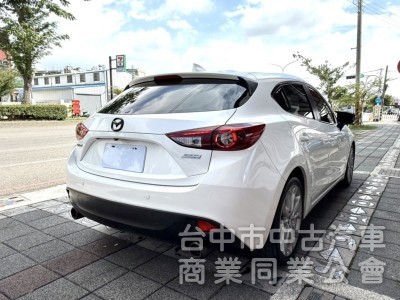 2016年式 Mazda 3 5D 頂級型 2.0 原鈑件 電動天窗 恆溫 換檔撥片 日本原裝進口 帥氣代步車首選