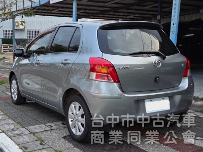 2011年 TOYOTA Yaris 1.5 G版 超低里程 僅跑8萬公里 恆溫 方向盤快撥鍵 經典不敗 代步車首選