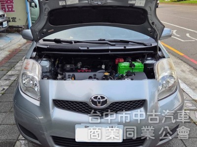2011年 TOYOTA Yaris 1.5 G版 超低里程 僅跑8萬公里 恆溫 方向盤快撥鍵 經典不敗 代步車首選