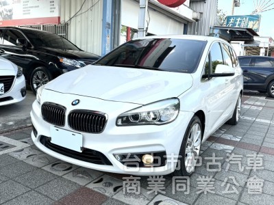 2017年式 BMW 220i GT 總代理 Luxury Line版 正七人座 雙前電動椅 自動停車 稀有釋出跨界休旅
