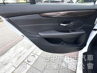 2017年式 BMW 220i GT 總代理 Luxury Line版 正七人座 雙前電動椅 自動停車 稀有釋出跨界休旅