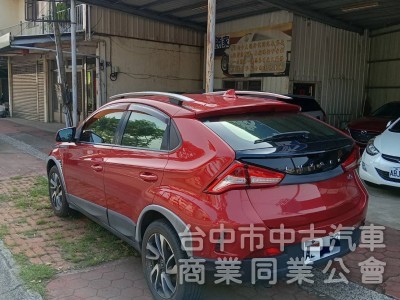 2018年 Luxgen U5 1.6 360環景旗艦 Hi-Fi版 原鈑件 恆溫空調 自動停車 靚麗亮眼跨界小休旅