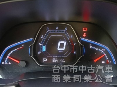 2018年 Luxgen U5 1.6 360環景旗艦 Hi-Fi版 原鈑件 恆溫空調 自動停車 靚麗亮眼跨界小休旅
