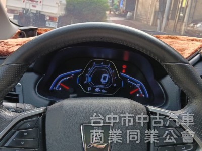2018年 Luxgen U5 1.6 360環景旗艦 Hi-Fi版 原鈑件 恆溫空調 自動停車 靚麗亮眼跨界小休旅