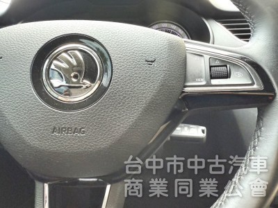 2019年式 SKODA Octavia 1.0 TSI 豪華動能版 一手車 里程6萬 雙區恆溫 皮椅 都會優質代步小車
