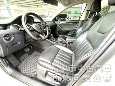2019年式 SKODA Octavia 1.0 TSI 豪華動能版 一手車 里程6萬 雙區恆溫 皮椅 都會優質代步小車