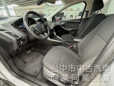 2016年 Ford Focus 5D 1.5T 汽油時尚型 原鈑件 定速 渦輪增壓 換檔撥片 省油實用 便宜輕鬆入手