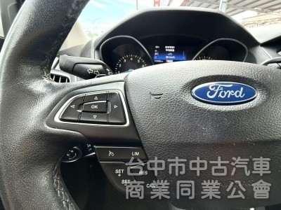 2016年 Ford Focus 5D 1.5T 汽油時尚型 原鈑件 定速 渦輪增壓 換檔撥片 省油實用 便宜輕鬆入手