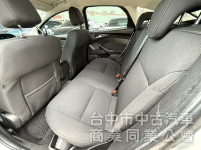 2016年 Ford Focus 5D 1.5T 汽油時尚型 原鈑件 定速 渦輪增壓 換檔撥片 省油實用 便宜輕鬆入手