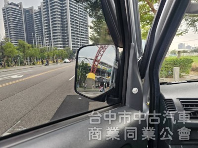 2022年 菱利 A180 廂車(自排) 8人座 原鈑件 里程4萬 加裝車頂置放架 空間大 家庭出遊 公司用車都適宜