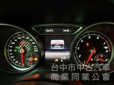 2017年 M-Benz A180 1.6 AMG Line 運動版 總代理 原漆原鈑件 低里程 最保值的賓士鋼砲小車