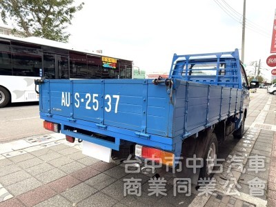 2017年 中華 得利卡 2.4 手排 貨車 原鈑件 只跑9萬公里 車況好 引擎硬挺 好開有力 創業的好幫手