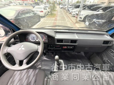 2017年 中華 得利卡 2.4 手排 貨車 原鈑件 只跑9萬公里 車況好 引擎硬挺 好開有力 創業的好幫手