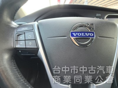 2015年 VOLVO V40 T4 1.6 豪華版 雙區恆溫 渦輪增壓 自動停車 電動座椅 北歐經典質感掀背小車