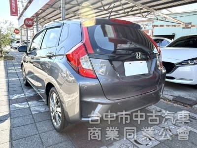 2015年 Honda Fit 1.5 VTi-S 認證車 恆溫 換檔撥片 定速 影音 都會靈巧代步小車