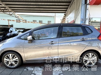 2015年 Honda Fit 1.5 VTi-S 認證車 恆溫 換檔撥片 定速 影音 都會靈巧代步小車