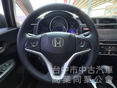 2015年 Honda Fit 1.5 VTi-S 認證車 恆溫 換檔撥片 定速 影音 都會靈巧代步小車