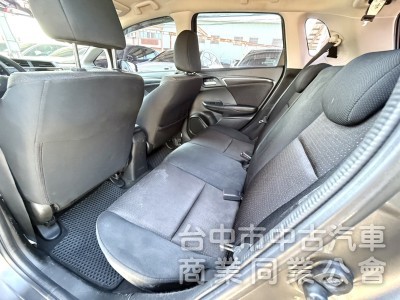2015年 Honda Fit 1.5 VTi-S 認證車 恆溫 換檔撥片 定速 影音 都會靈巧代步小車