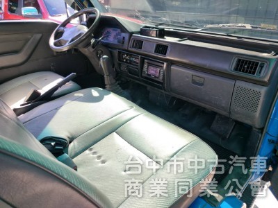 04中華得利卡框式油壓尾門 